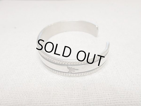 画像2: Bruce Morgan  チゼルワーク バングル (2)