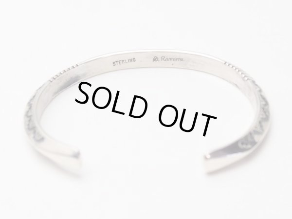 画像2: Geneva Ramone トライアングル バングル (2)